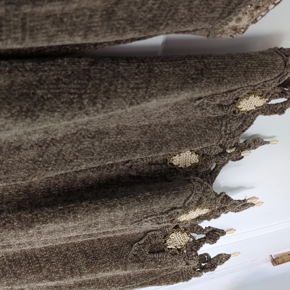 Henri Bendel Lianne Barnes Sz 2 Brown Sweater Accented with Pearls and Sequins - Picture 4 of 8